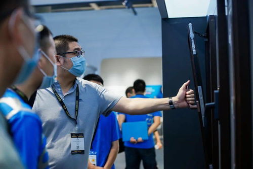 原創驅動品牌發展丨悍高門窗五金閃耀廣州門窗展，引領五金零售新篇章